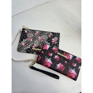 Betsey Johnson Lot Black Red Floral Print Zip Around Wallet Wristlet‎ Pouch